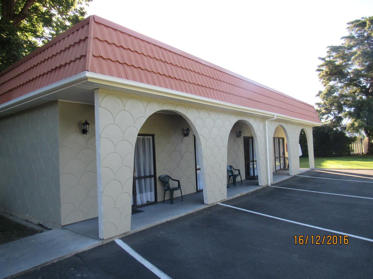 Matador Motel Carterton Exterior photo