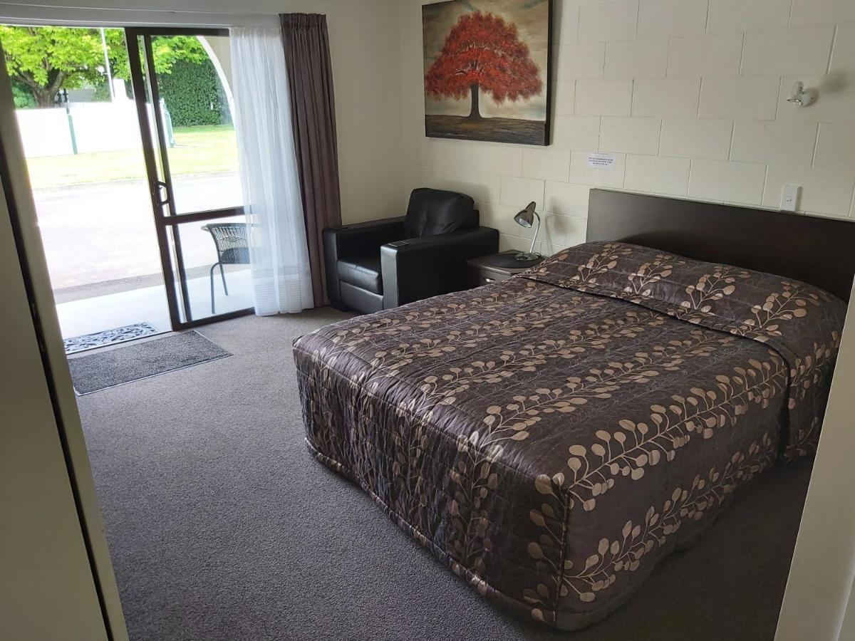 Matador Motel Carterton Exterior photo